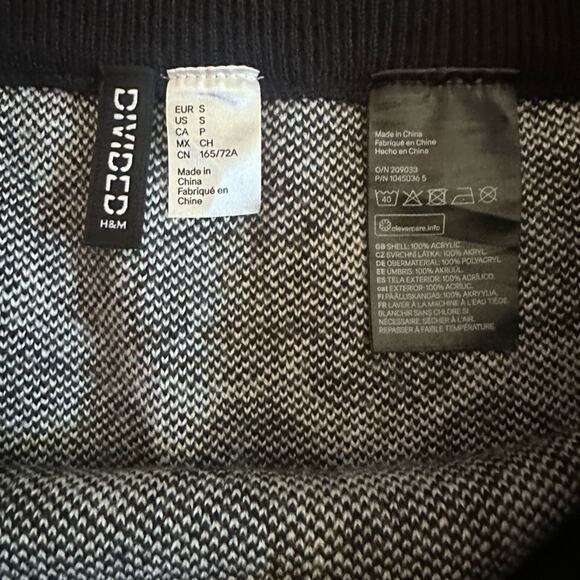 Two retro floral mini skirts - Picture 4 of 10